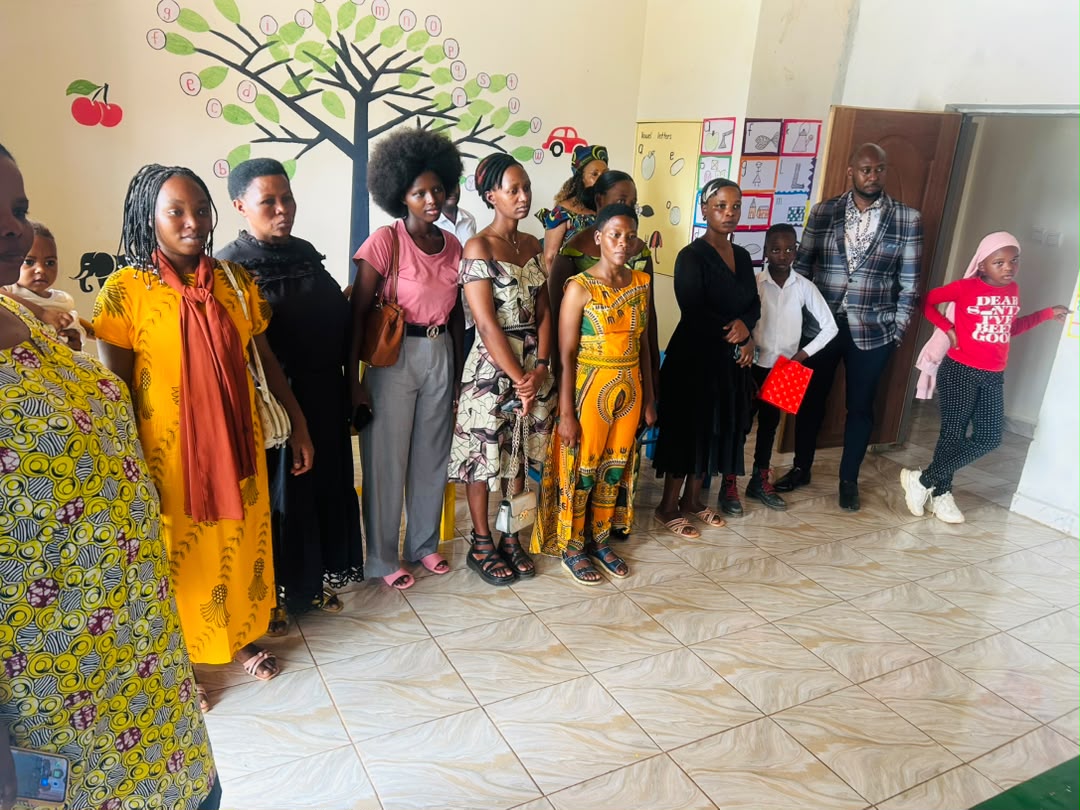 Parents Meet School Leadership